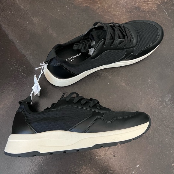 Banana Republic Black Knit Sneakers - Picture 3 of 5